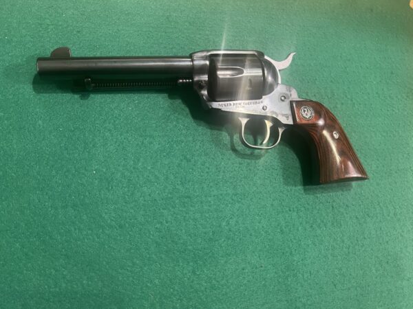 Ruger New Vaquero,. 45 Colt 5.5" - Bilde 2