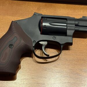 Smith & Wesson Model 432,.32 H&R Magnum